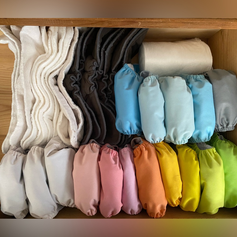 Alva Baby Bundle - 16 Cloth Diapers with 35 inserts